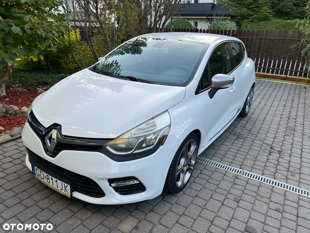 Renault Clio - 21