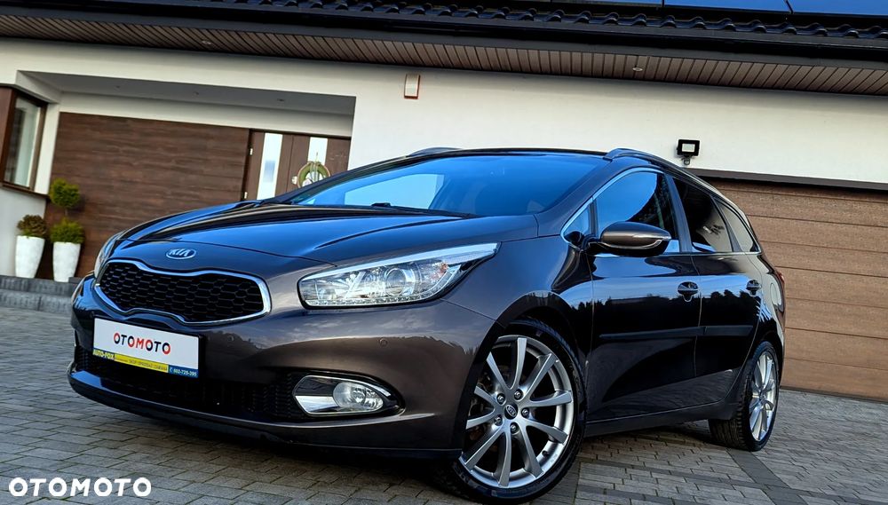 Kia Ceed 1.6 GDI ISG Dream-Team Edition - 3