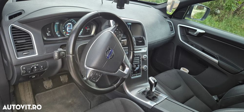 Volvo XC 60 D4 RDesign - 6