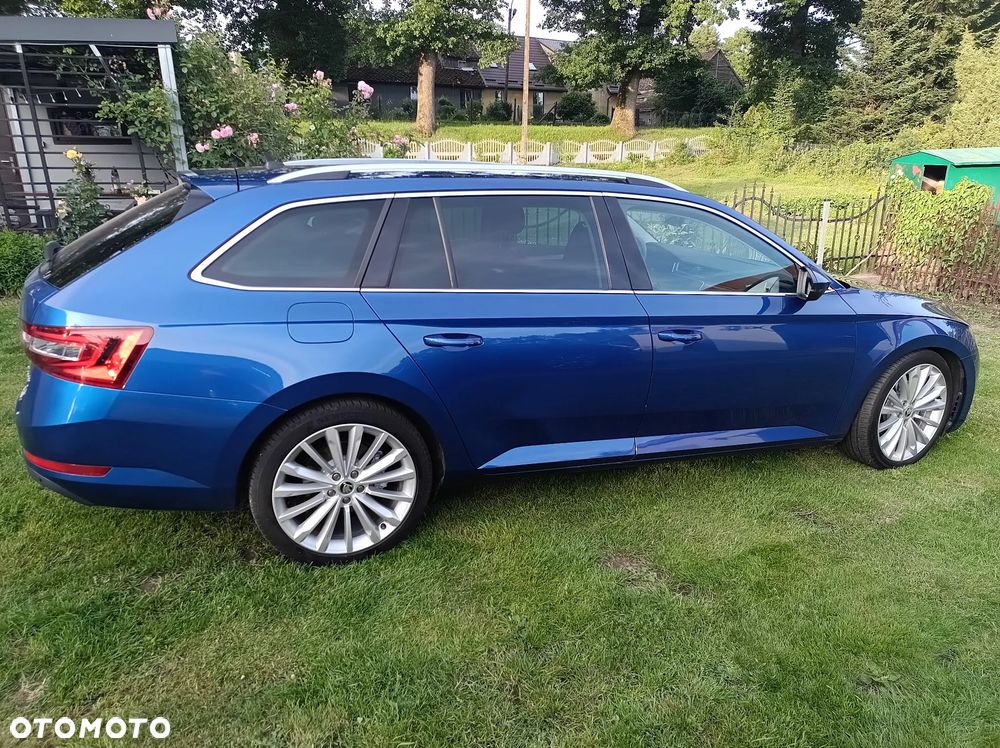 Skoda Superb 2.0 TDI SCR Style DSG - 2