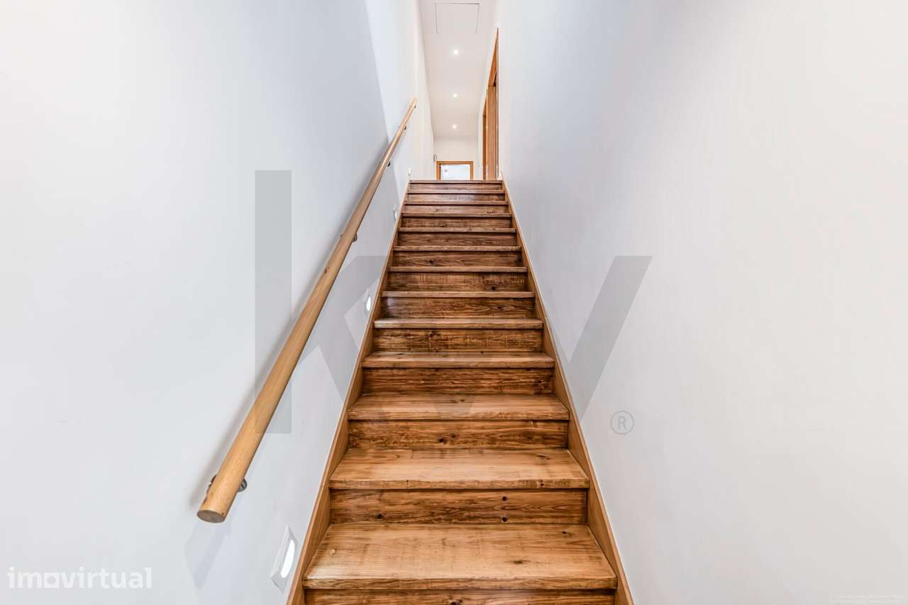 Moradia Townhouse com Terraço, Jacuzzi e Garagem no Largo do Mastro, L - Grande imagem: 5/36