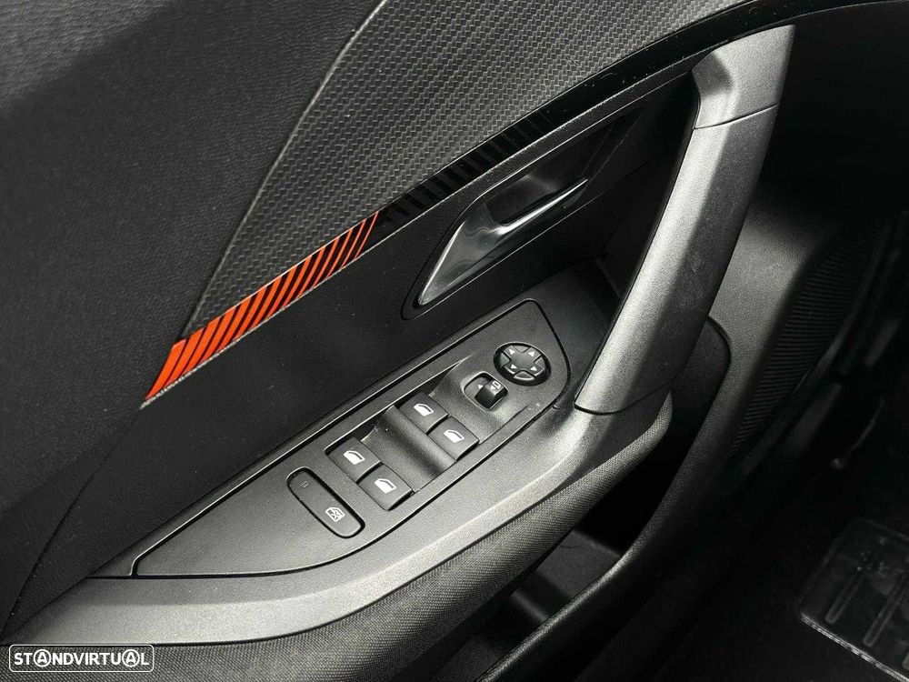 Peugeot 2008 1.2 PureTech Active Pack - 14