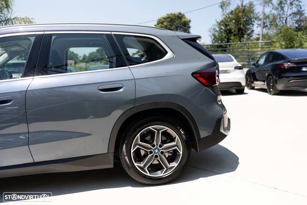 BMW iX3 Impressive - 13