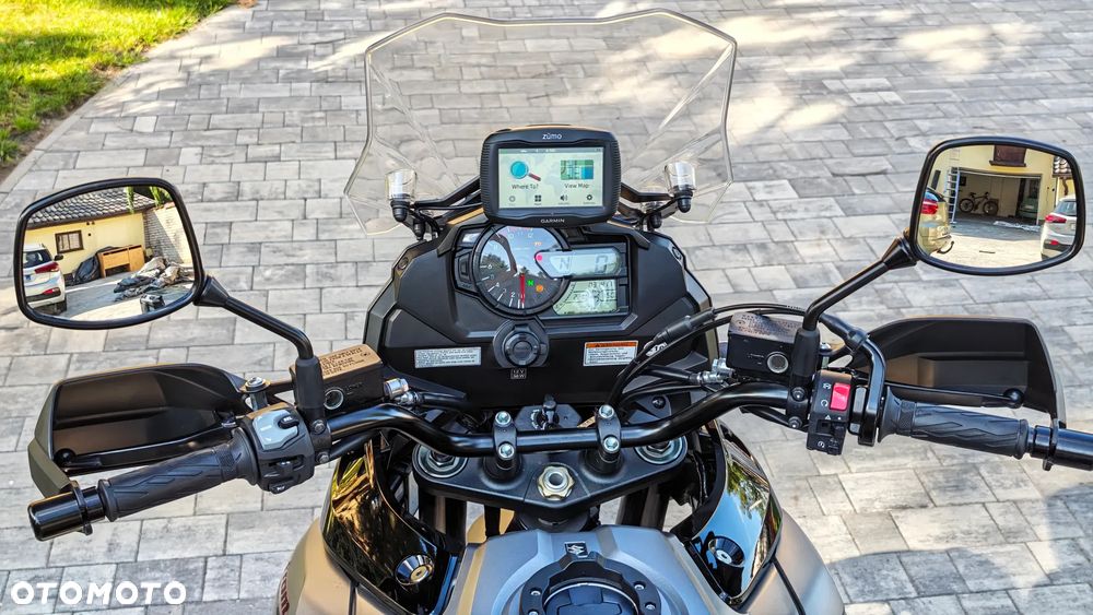 Suzuki V-STROM - 22