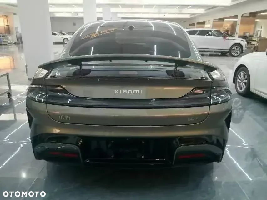 Xiaomi SU7 - 6