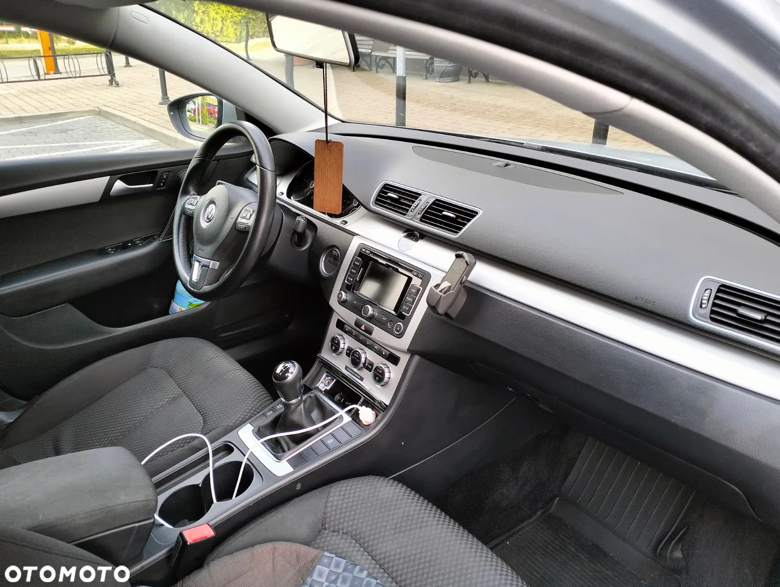 Volkswagen Passat Variant 2.0 TDI BlueMotion Technology Trendline - 8