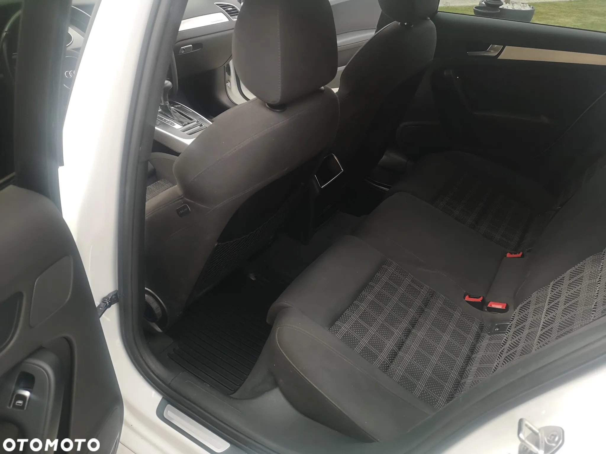 Audi A4 Avant 2.0 TDI DPF quattro S tronic S line Sportpaket - 10
