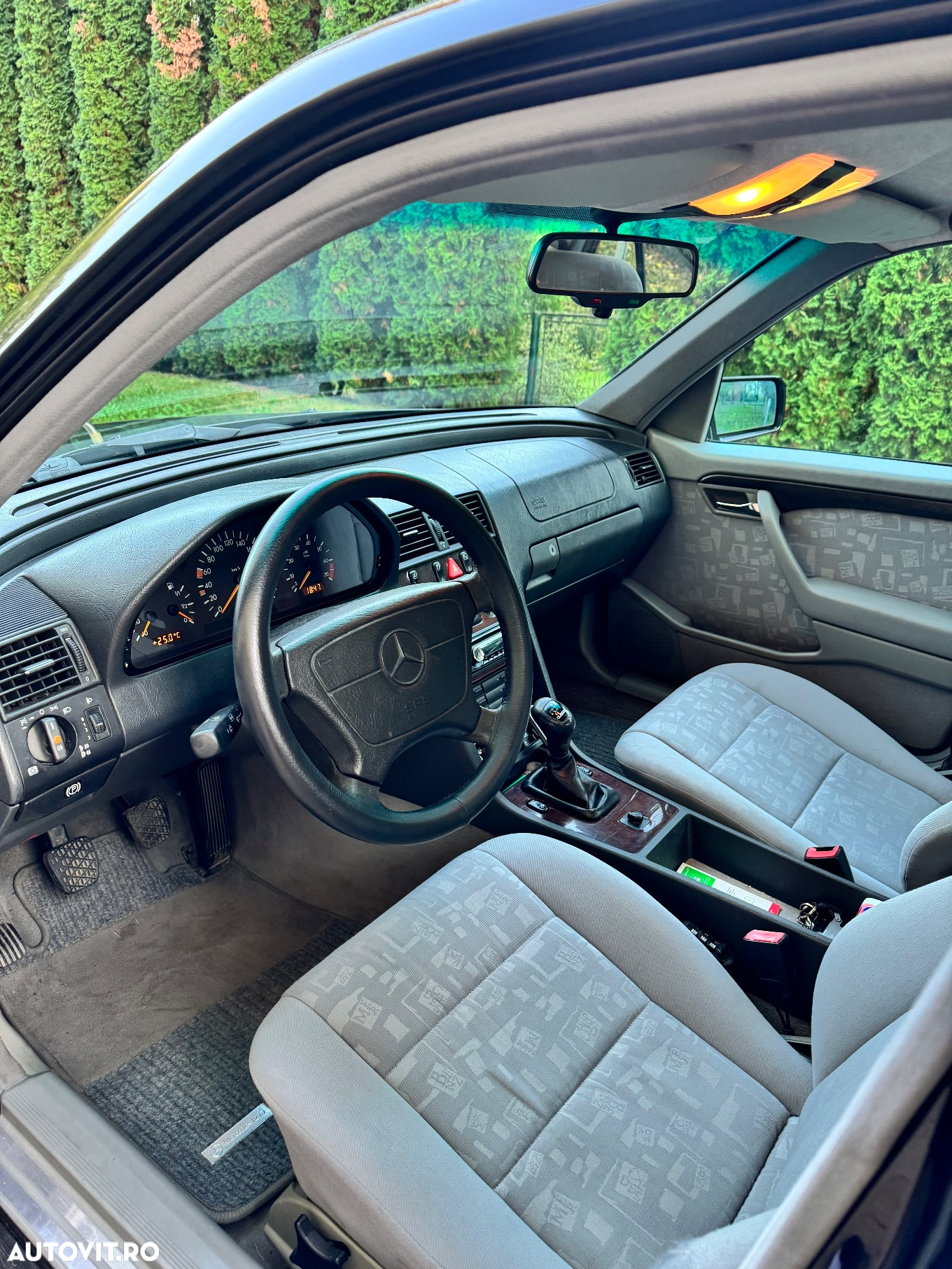 Mercedes-Benz C - 8