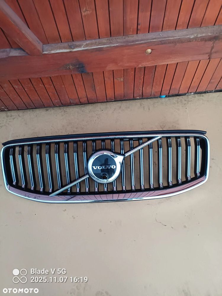 Grill Atrapa Volvo XC60 II Lift