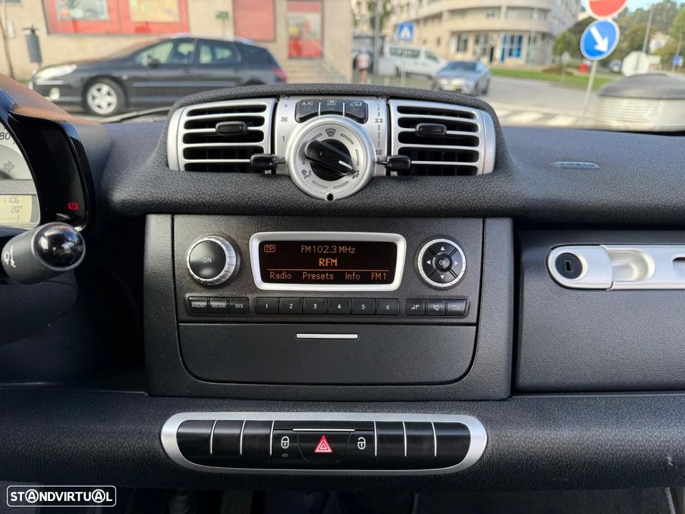 Smart ForTwo Coupé 1.0 mhd Passion 71 - 16