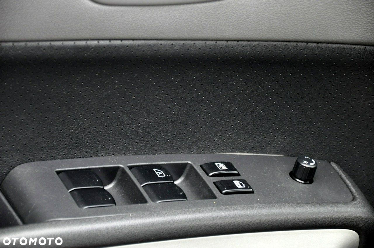 Nissan X-Trail - 36