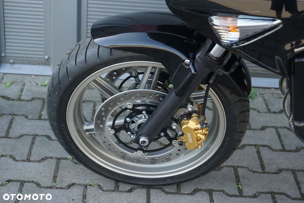 Honda CBF - 17