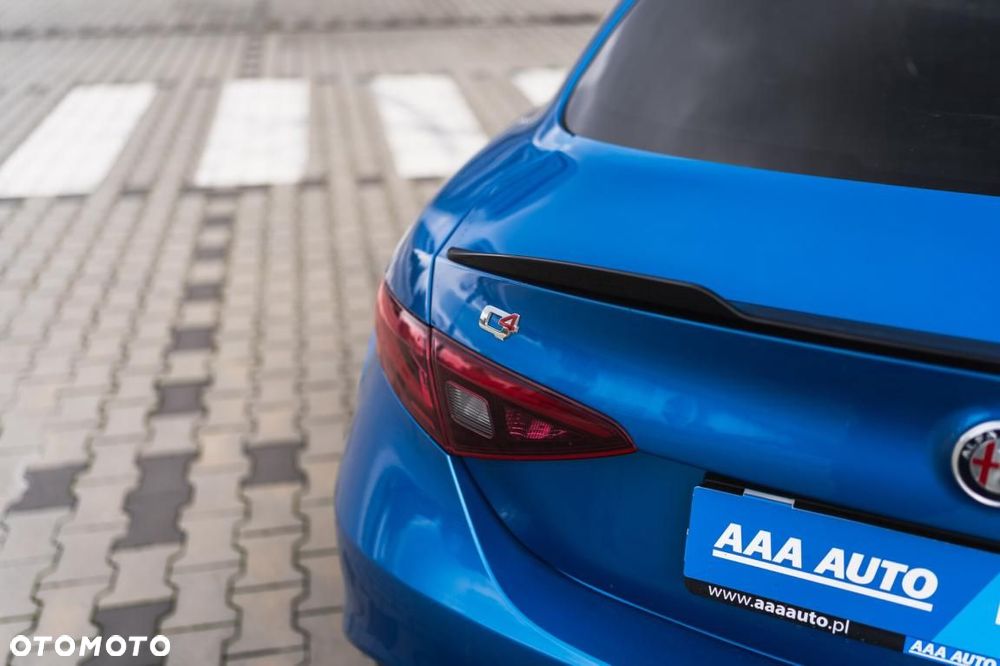 Alfa Romeo Giulia - 14