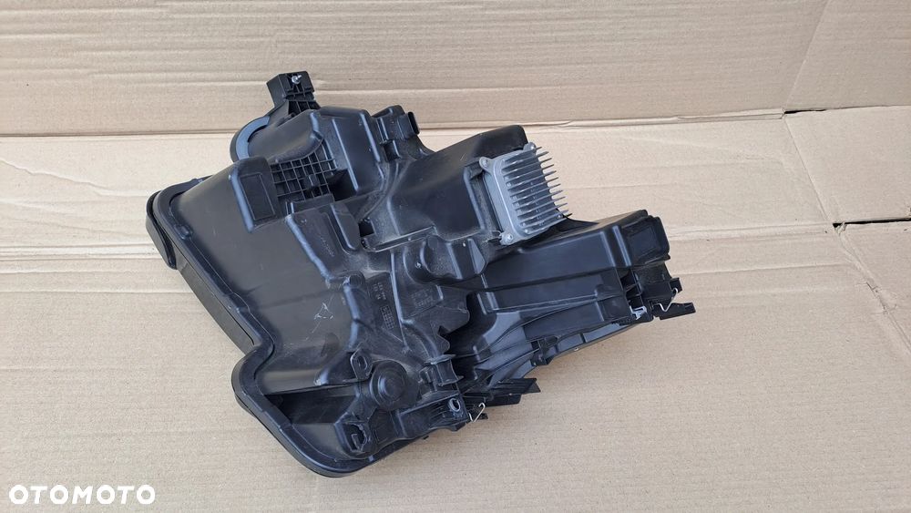 TESLA Y JUNIPER FULL LED PRAWA LAMPA 1918351-00-D CAŁA ŁADNA - 7