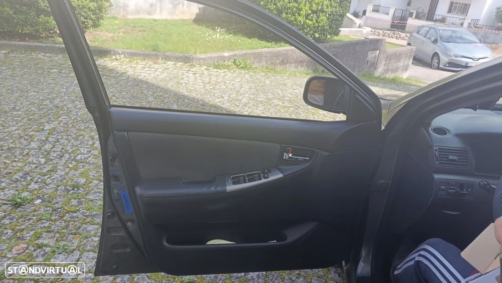 Toyota Corolla SW 1.4 Sol - 2