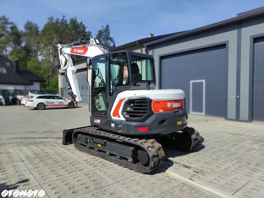 Bobcat E88 - 11