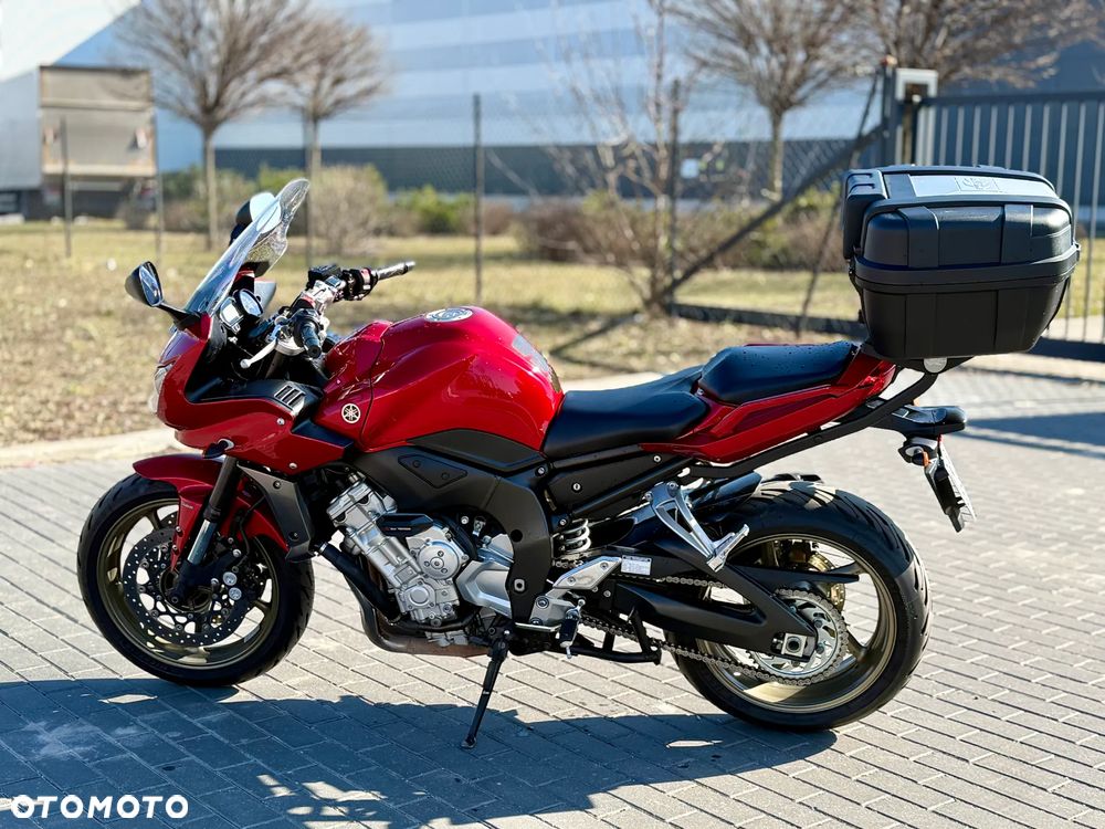 Yamaha FZ - 2