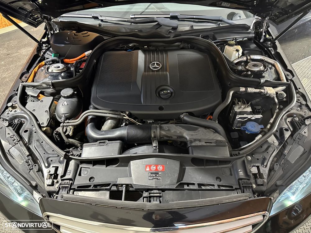Mercedes-Benz E 300 Bluetec Hybrid Avantgarde - 22