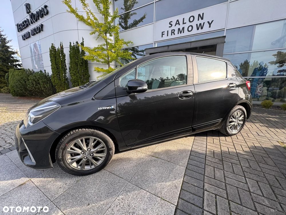 Toyota Yaris Hybrid 100 Premium EU6 - 29