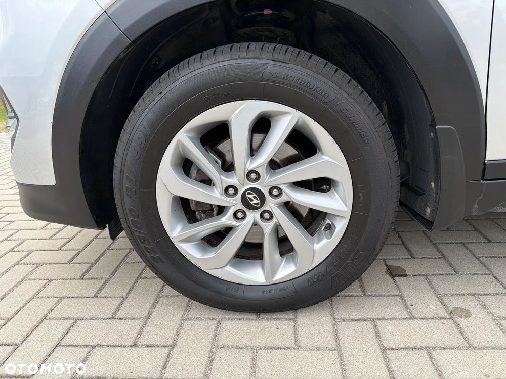 Hyundai Tucson 1.6 GDI BlueDrive Comfort 2WD - 19