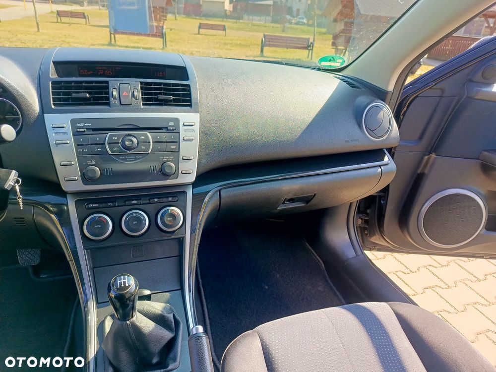 Mazda 6 Sport 1.8 Comfort - 26