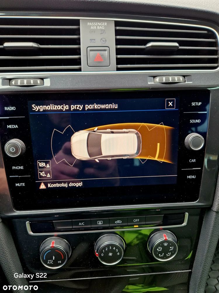 Volkswagen Golf 1.5 TSI BMT Comfortline - 21