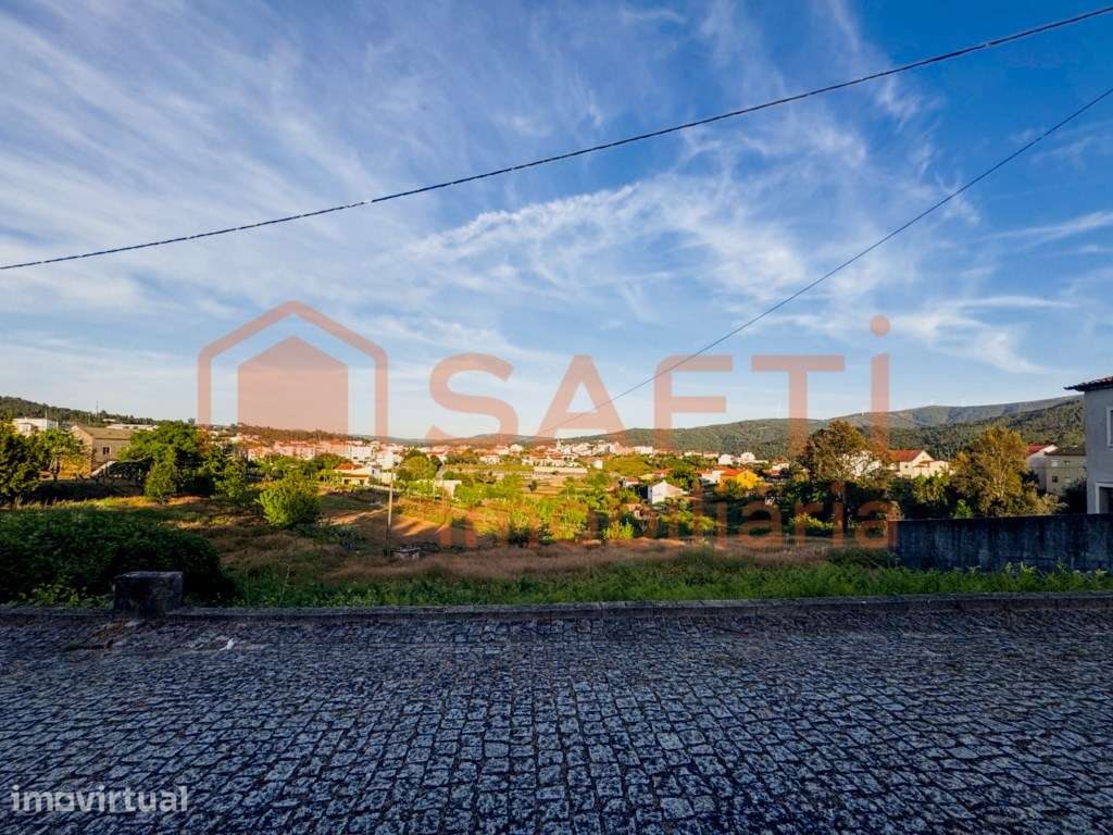 Terreno com 278 m2 em Oleiros - Grande imagem: 4/13