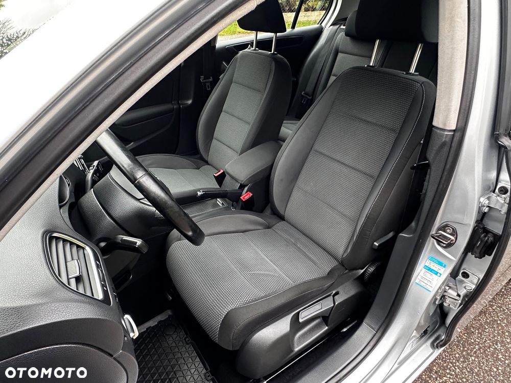 Volkswagen Golf 1.6 Comfortline - 15