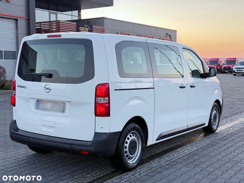 Opel Vivaro Kombi Compact 2,7t Enjoy - 4