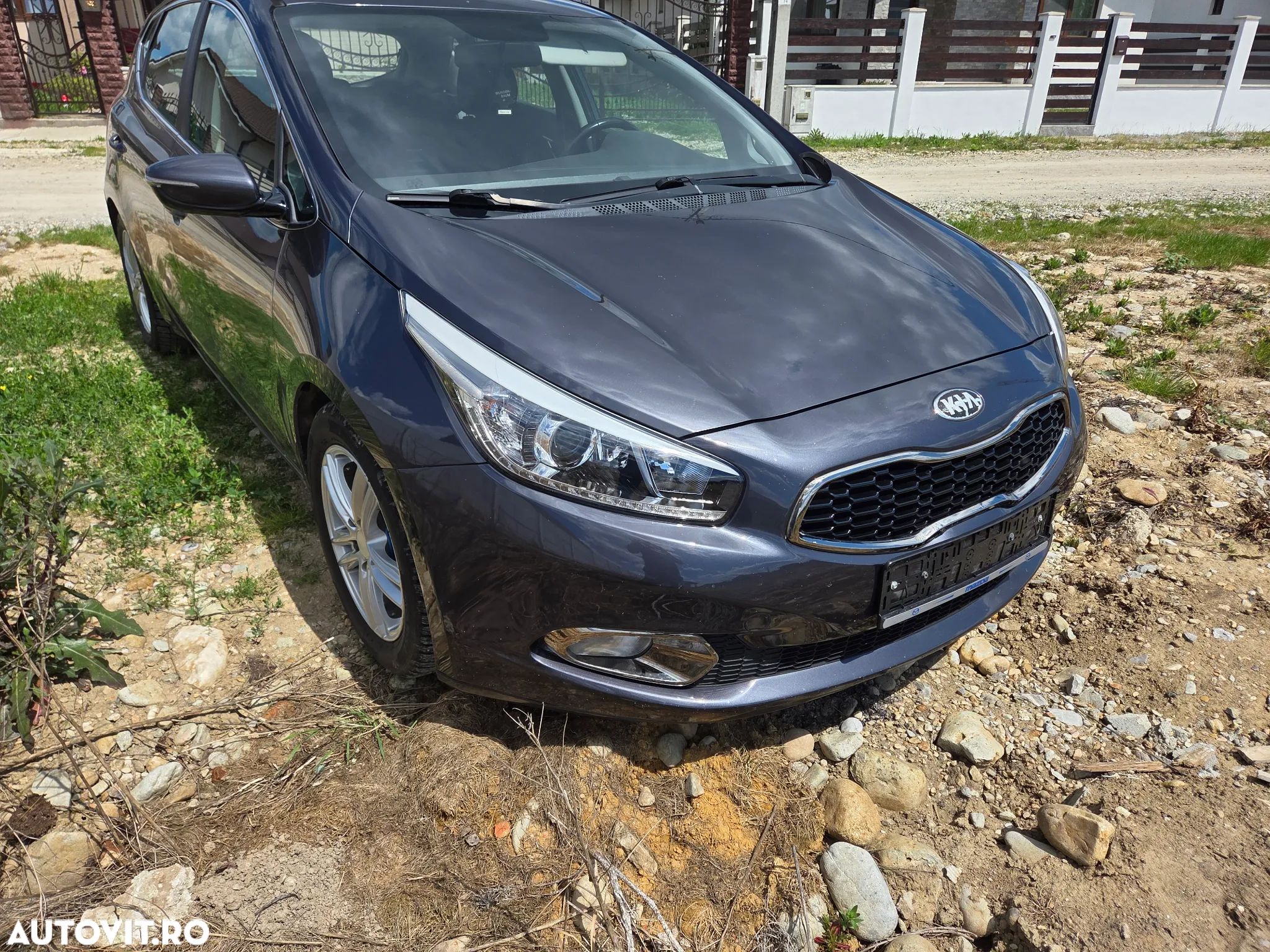 Kia Ceed 1.4 CRDi 90 Vision - 1