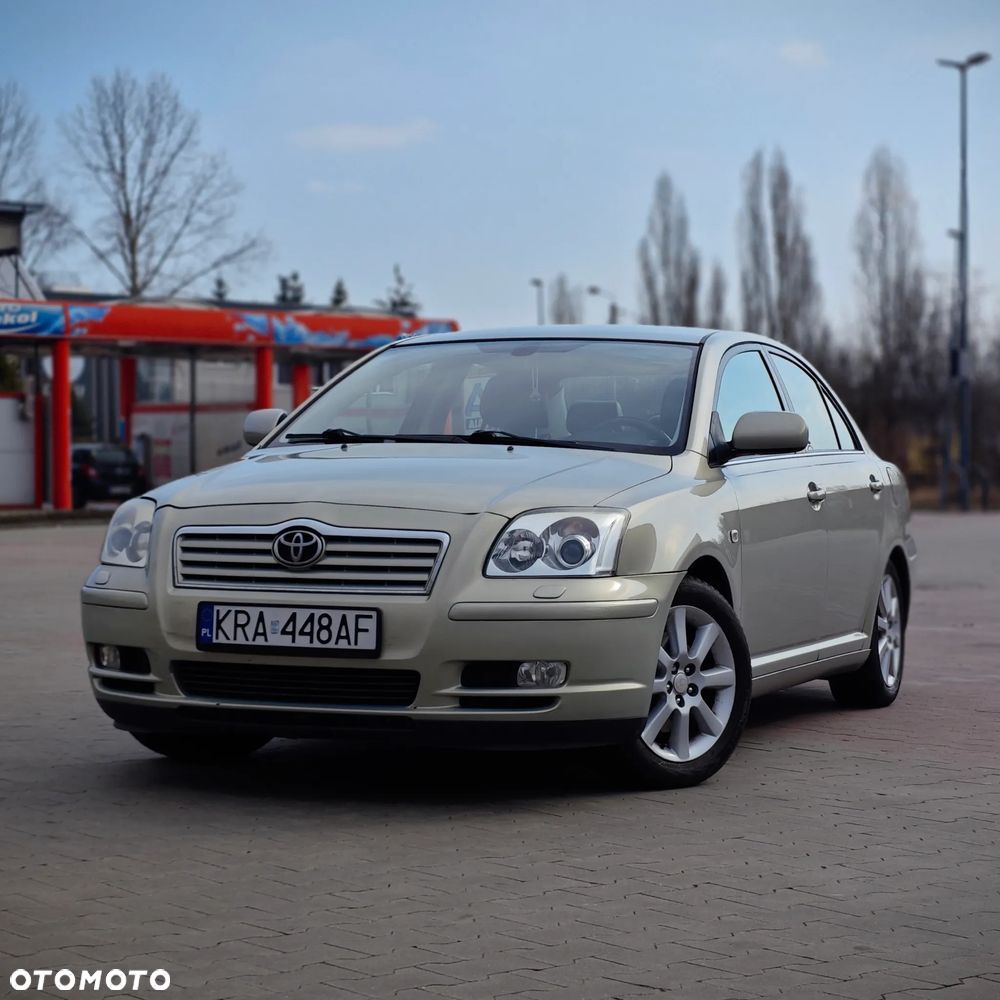 Toyota Avensis 2.0 VVT-i High - 1