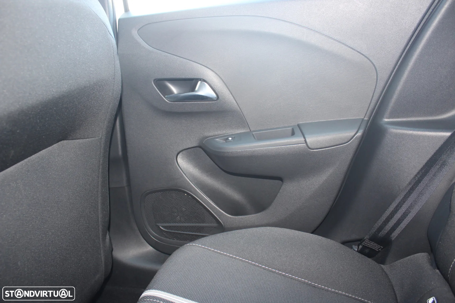 Opel Corsa 1.2 T GS - 30