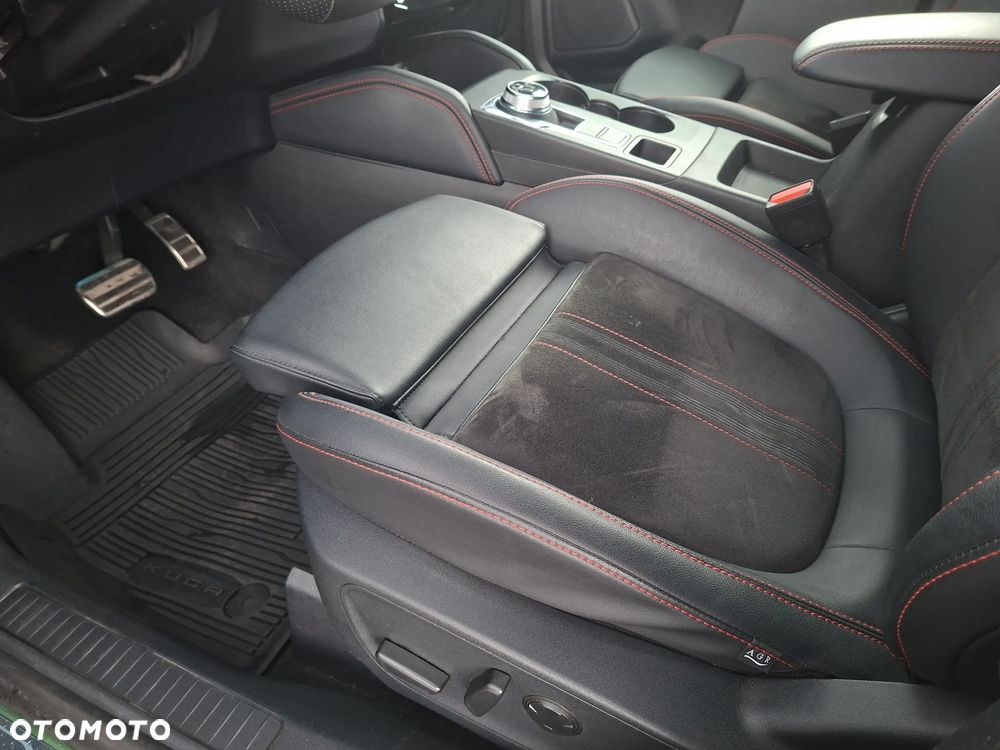 Ford Kuga - 17