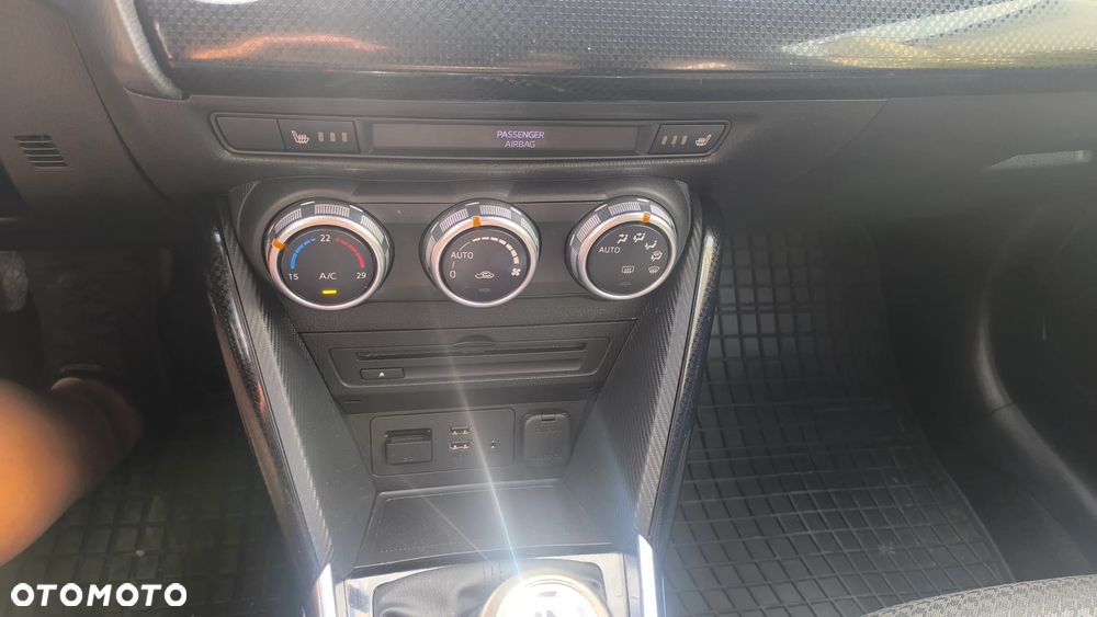 Mazda 2 SKYACTIV-G 90 KIZOKU - 22