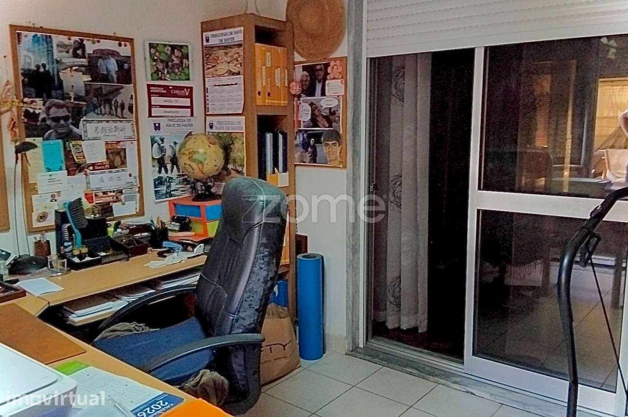 T3 com Terraço e Varanda | Excelente Luminosidade - Grande imagem: 5/16