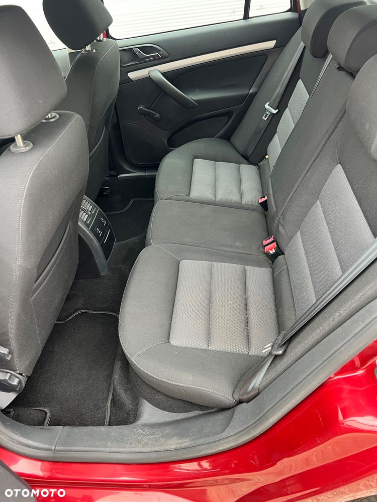 Skoda Octavia 1.6 Team Edition - 12