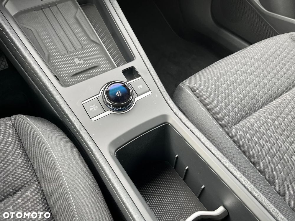 Volkswagen T-Roc 1.5 eTSI Trend DSG - 15