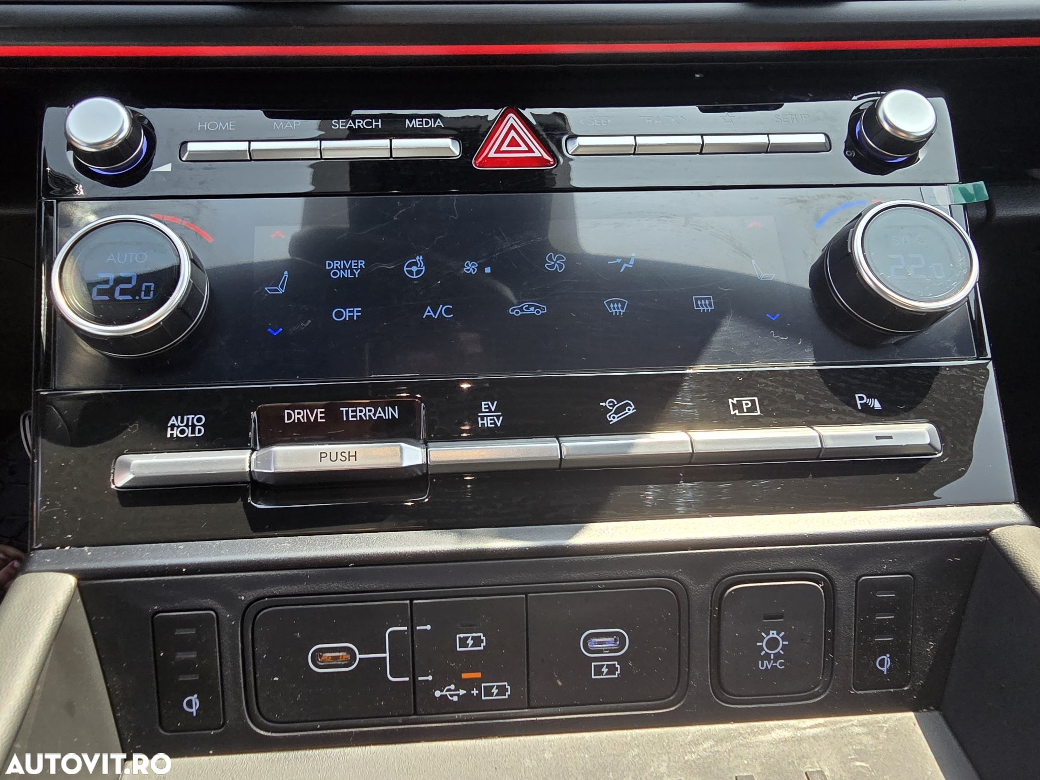 Hyundai Santa Fe Plug-in Hybrid 1.6 l 265 CP 4WD 6AT Luxury - 10