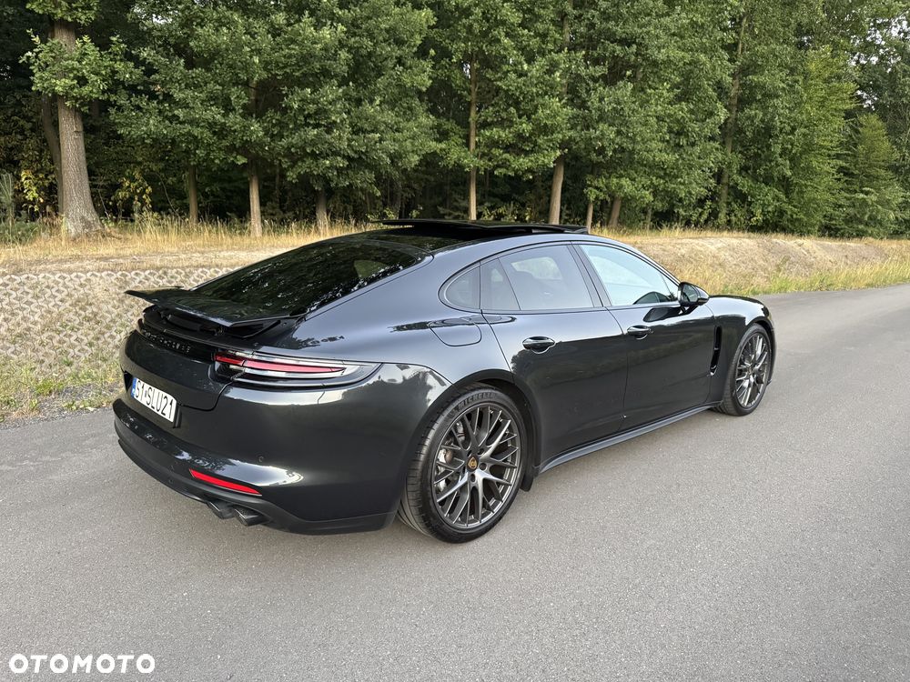 Porsche Panamera 4 - 6