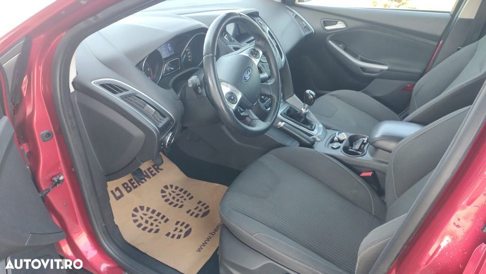 Ford Focus 1.6 TDCI DPF Start-Stopp-System Titanium - 9