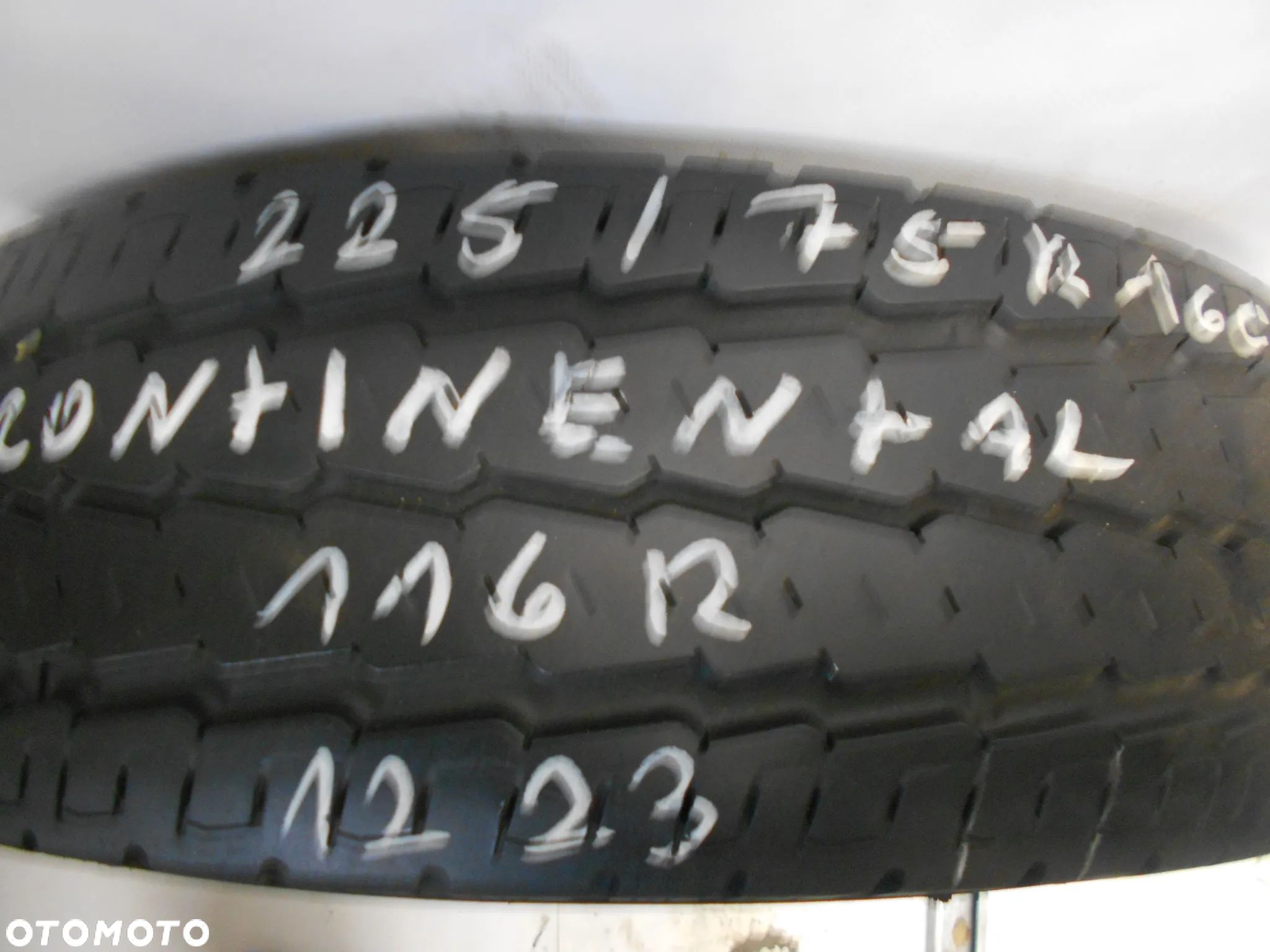 OPONA POJEDYŃCZA  225/75R16CP CONTINENTAL VANCOCAMPER  DOT  1223 9.4MM - 1