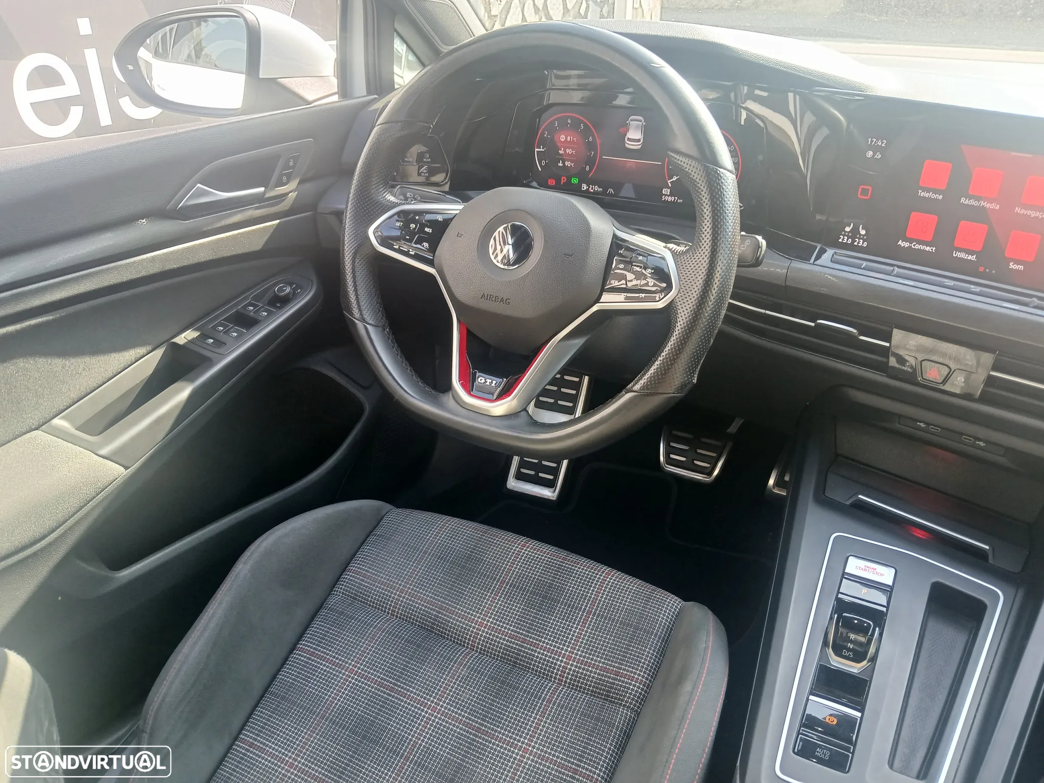 VW Golf 2.0 TSI GTI DSG Performance - 19