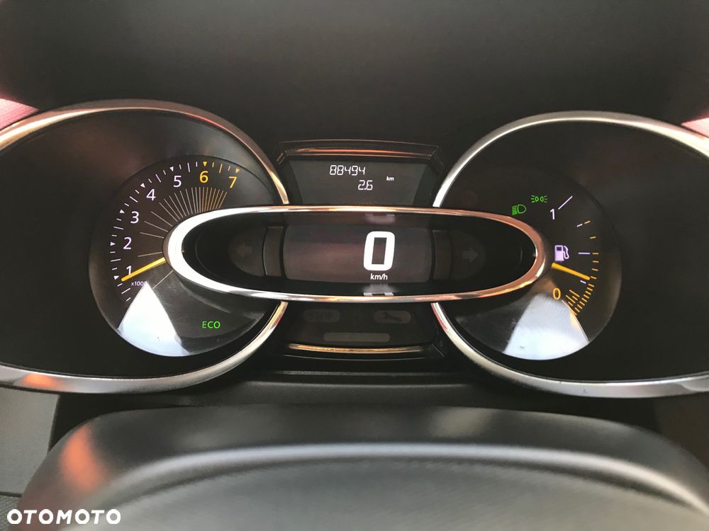 Renault Clio - 10
