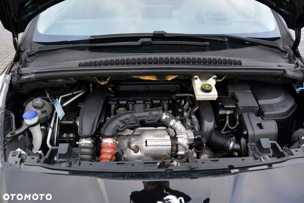 Peugeot 5008 2014