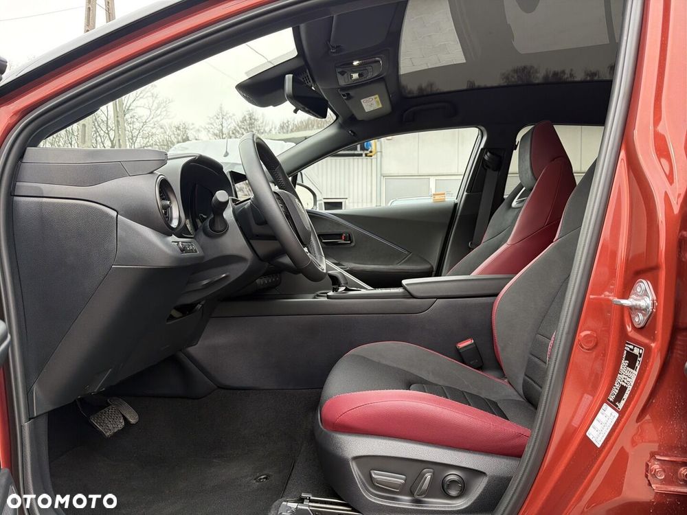 Toyota C-HR - 9