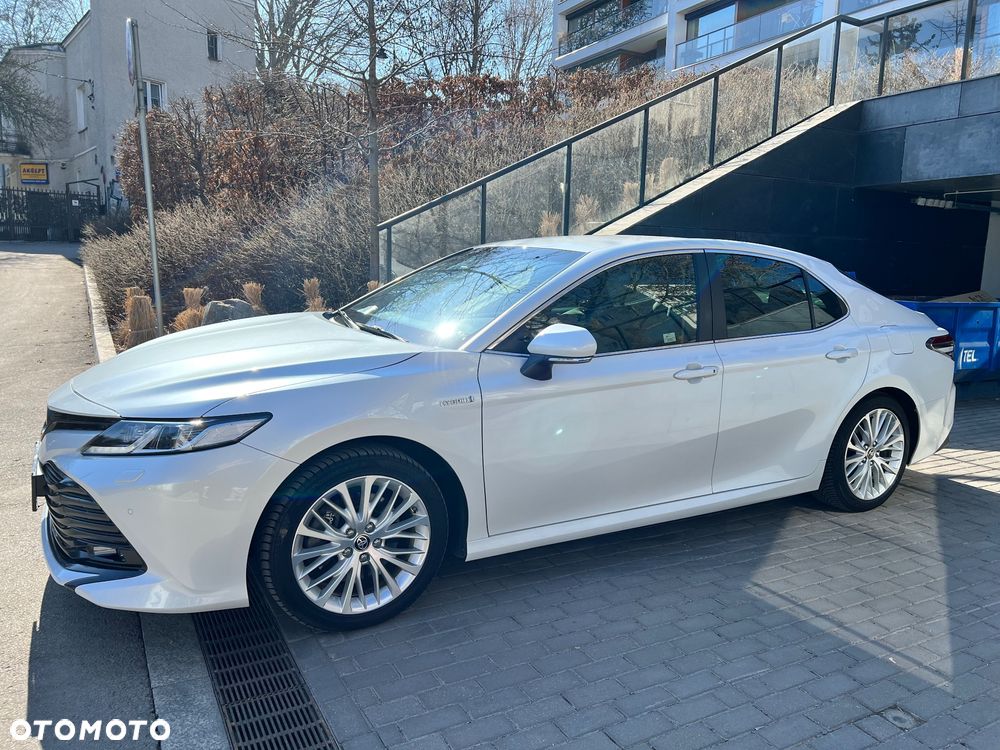 Toyota Camry 2.5 Hybrid Prestige CVT - 3