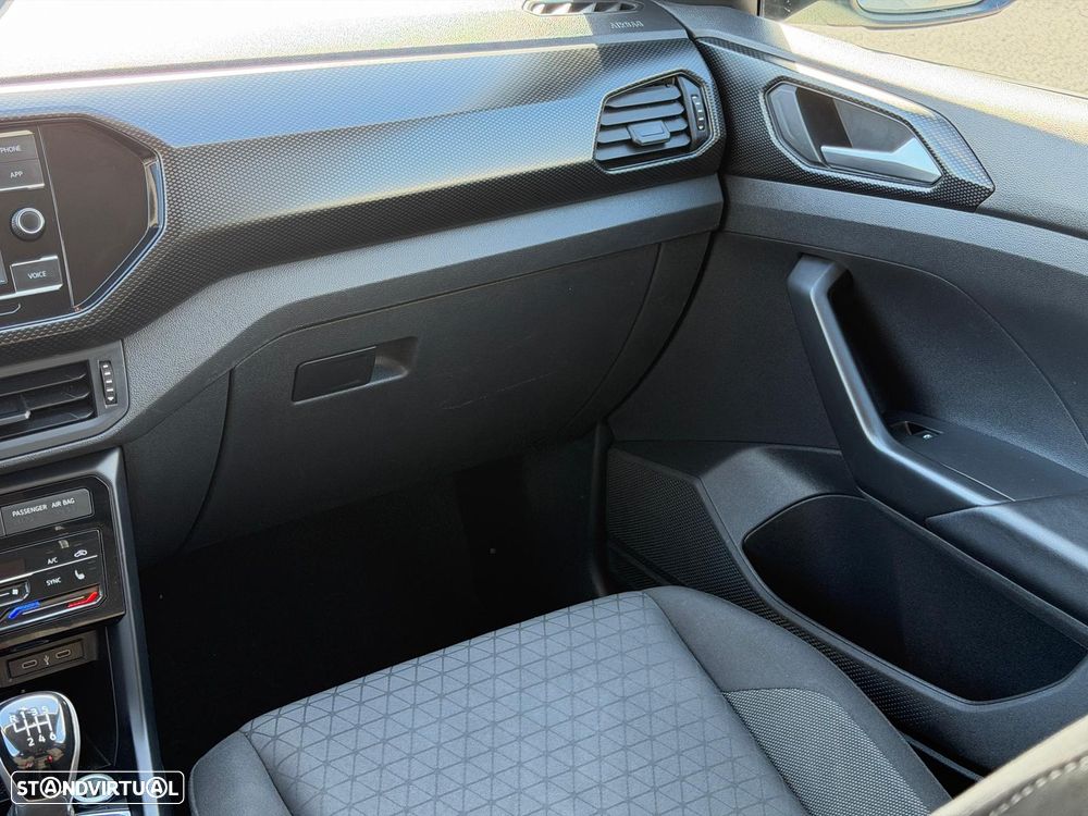 VW T-Cross 1.0 TSI Life - 25