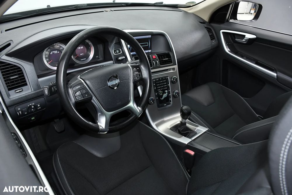 Volvo XC 60 D3 AWD Ocean Race - 13