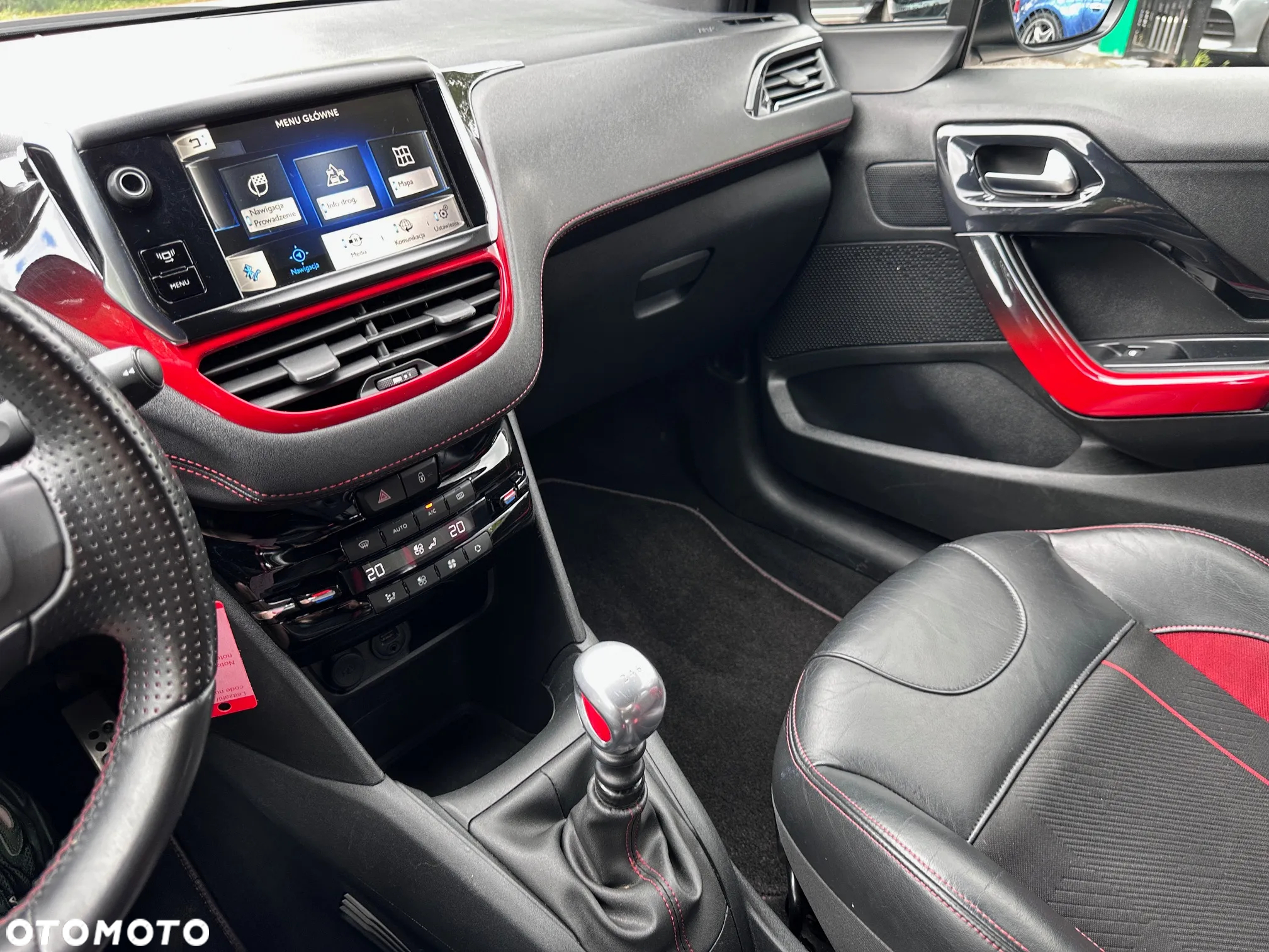 Peugeot 208 1.6 THP GTi - 24