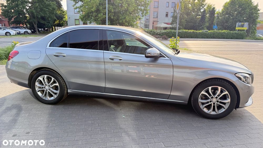 Mercedes-Benz Klasa C 200 7G-TRONIC - 22